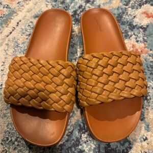 Universal Thread Brown Woven Slide Sandals